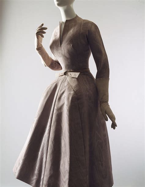 dior vilmorin dress 1952|1952 – Christian Dior, La Cigale .